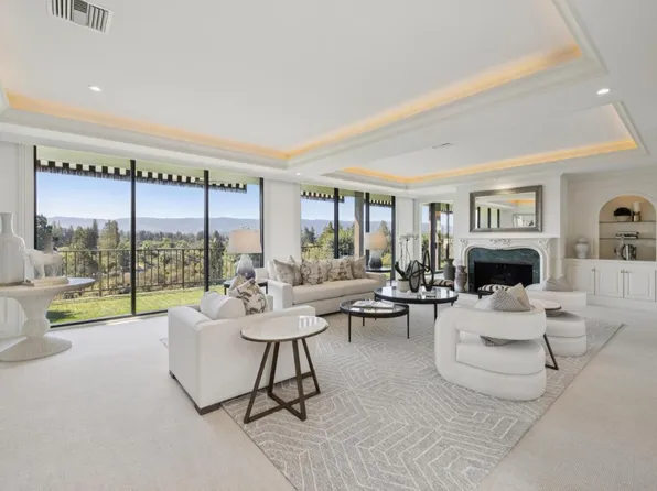 1330 University Dr APT 92, Menlo Park, CA 94025