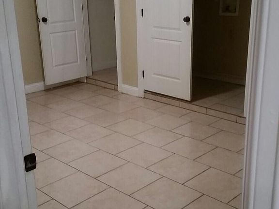 4th image of 4504 Birdwell Ln