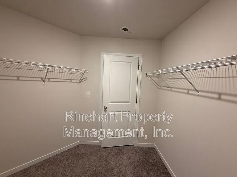 328 Ginsberg Rd — Photo 17