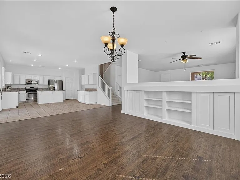 3799 Honey Ridge Ct — Photo 9