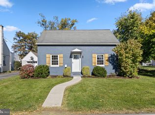 155 W Broad St, Landisville, PA 17538