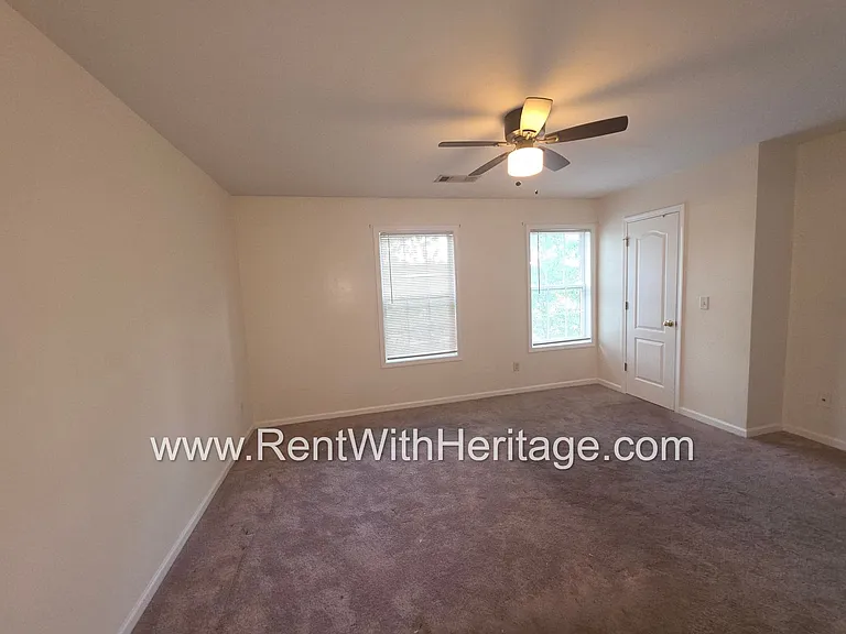 7712 Autry Cir #303 — Photo 25