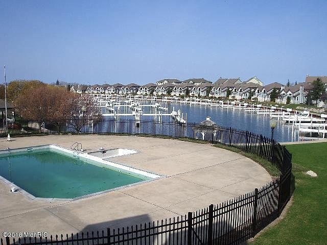 1st image of 70 Marina Dr