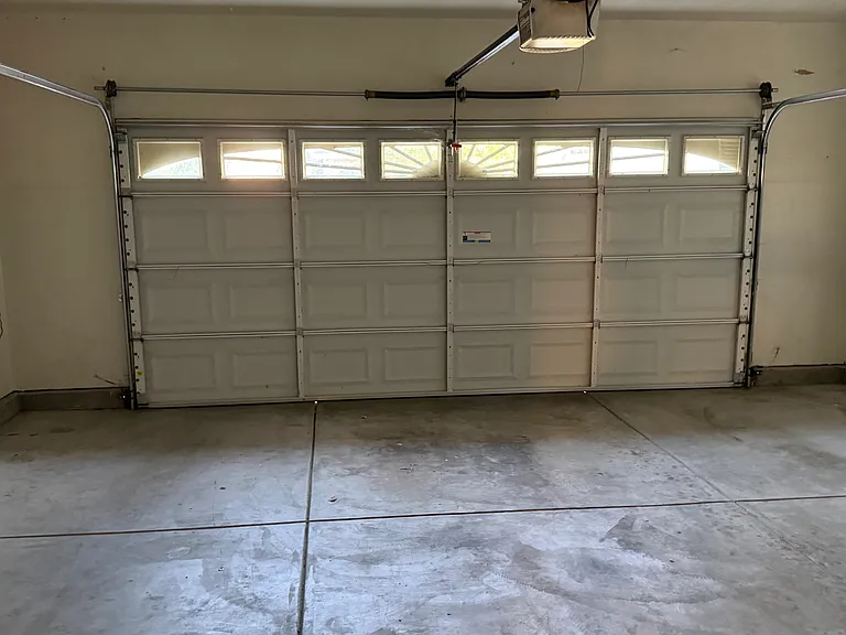 1909 Sagebrush Way — Photo 3