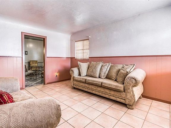 5th image of 7813 Mustang Ave
