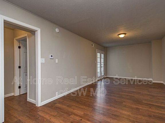 4th image of 930 S Campbell P8 Plz #8