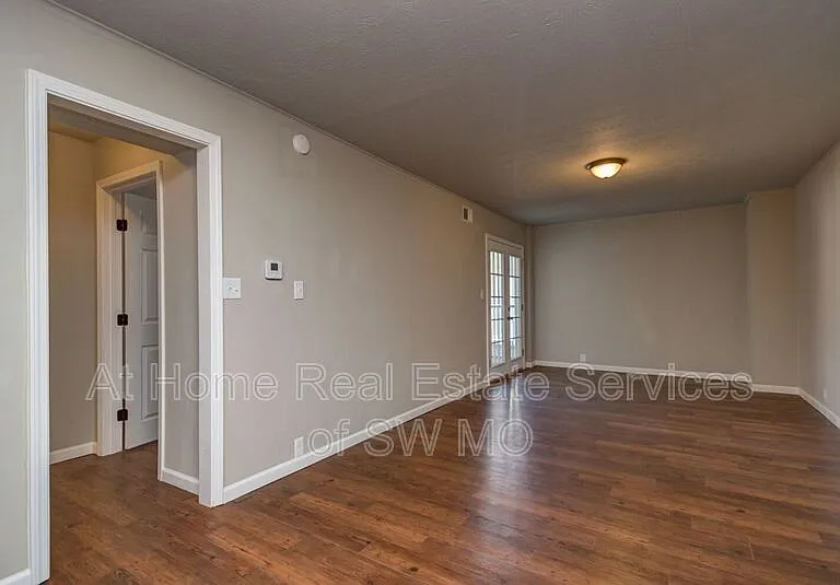 930 S Campbell P8 Plz #8 — Photo 4