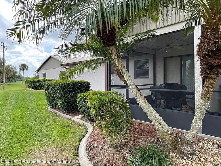 103 Villaway — Photo 16