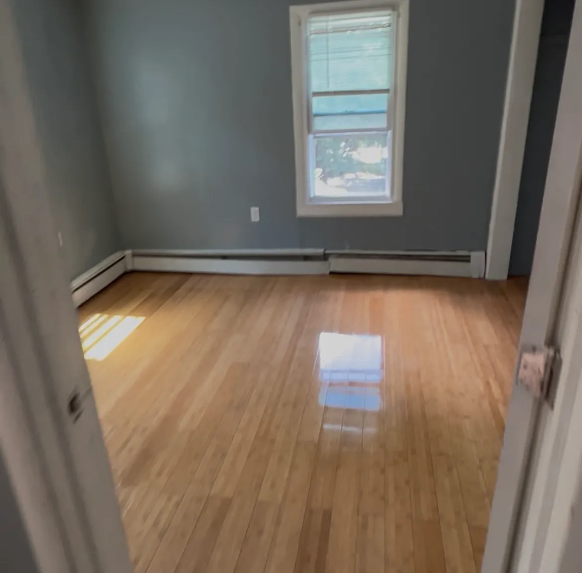 2 bed, 1400 sqft, $1,200 — Photo 2