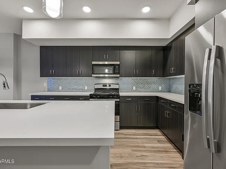 1023 W 5th St #1025 — Photo 14