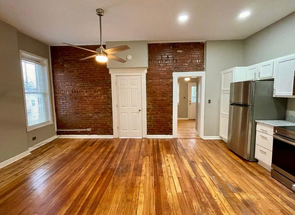 1318 S Brook St, 3 — Photo 1