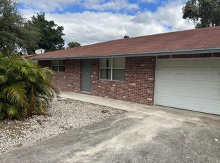 2442 Queen St, West Palm Beach, FL 33417