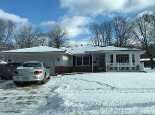 4875 Sutton Ln, Greendale, WI 53129