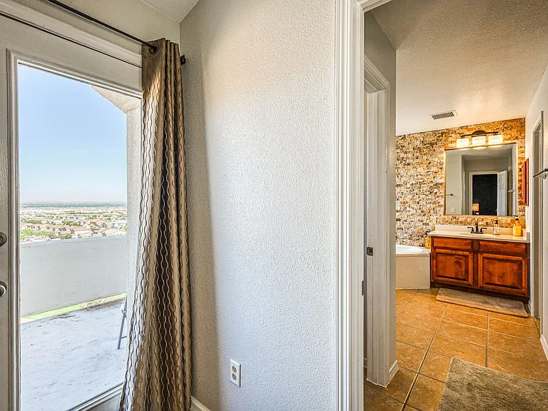 1627 Brillo Del Sol #C-T — Photo 60