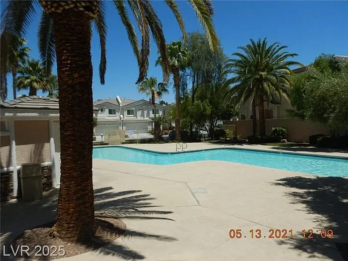 228 Friendly Ct — Photo 31