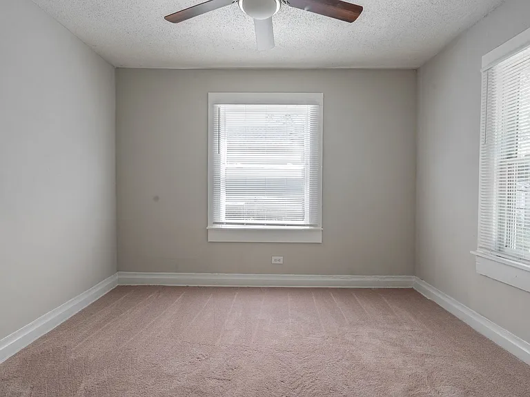 303 Raynor St — Photo 12