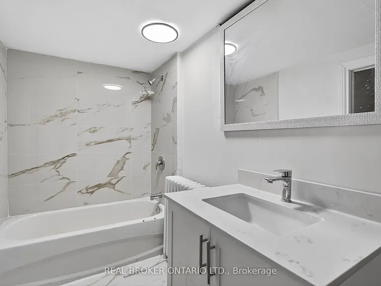 4417B Ellis St — Photo 25