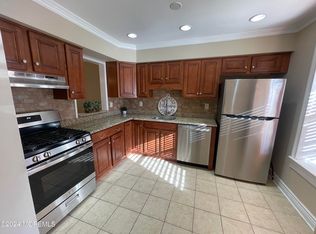 173 Edinburgh Ct, Aberdeen, NJ 07747