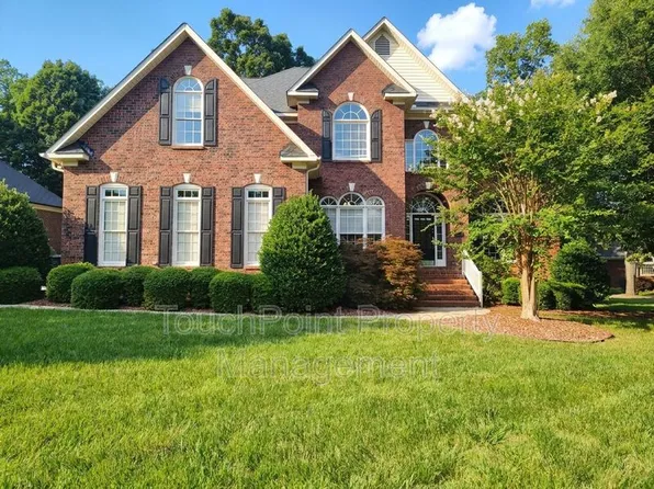 204 Limerick Dr, Matthews, NC 28104