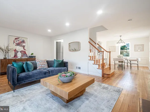 6138 Dunroming Rd, Baltimore, MD 21239