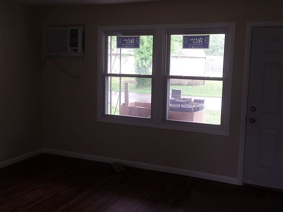 3rd image of 1010 Parker Ave #1010