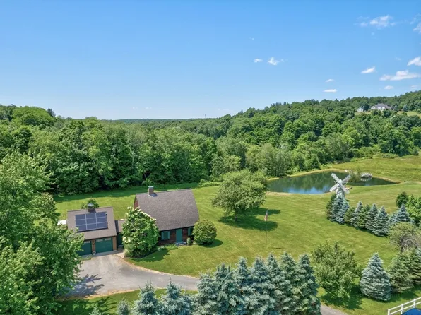 56 Bell St, North Brookfield, MA 01535