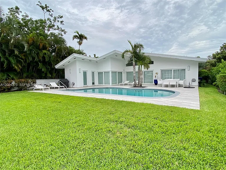 265 N Shore Dr — Photo 6