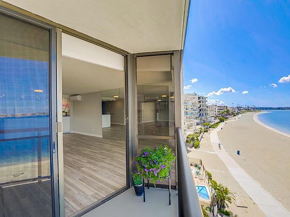 4th image of 3916 Riviera Dr Unit 501
