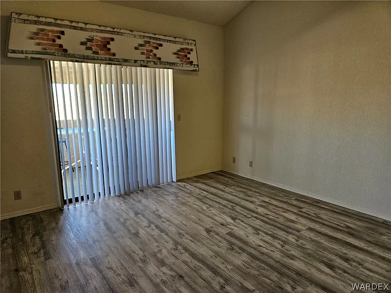 2022 Merrill Ln #5A — Photo 8