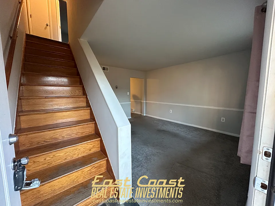147 E Green St #D