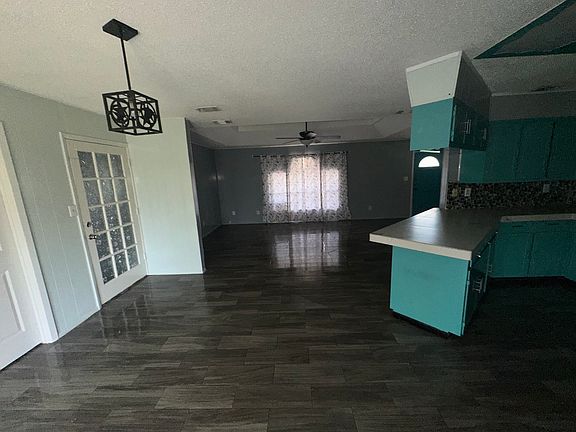 2nd image of 616 E Ebony Ln