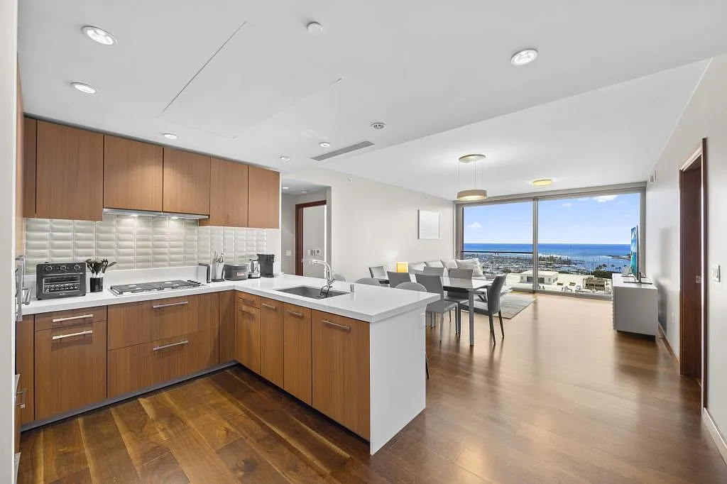 1555 Kapiolani Blvd #1406 — Photo 1