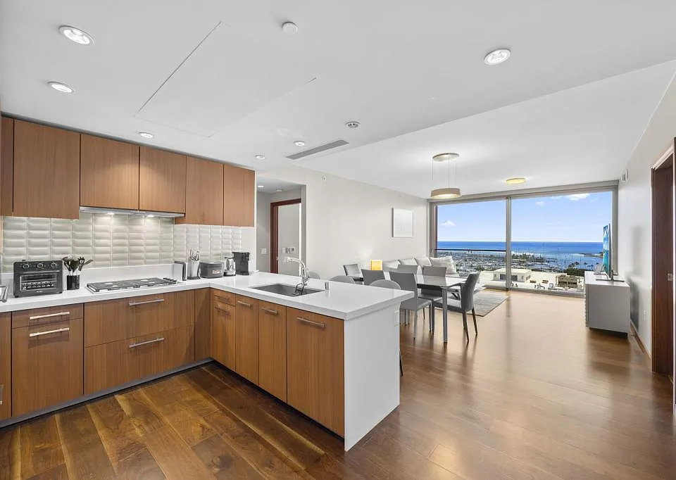 1555 Kapiolani Blvd #1406