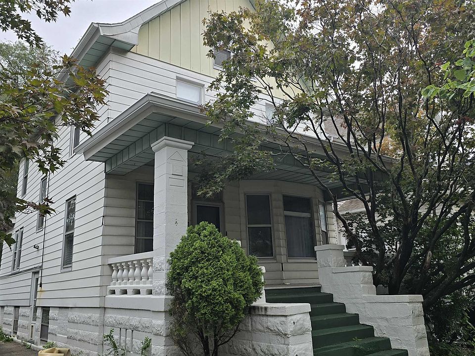 1st image of 1803 W Barker Ave