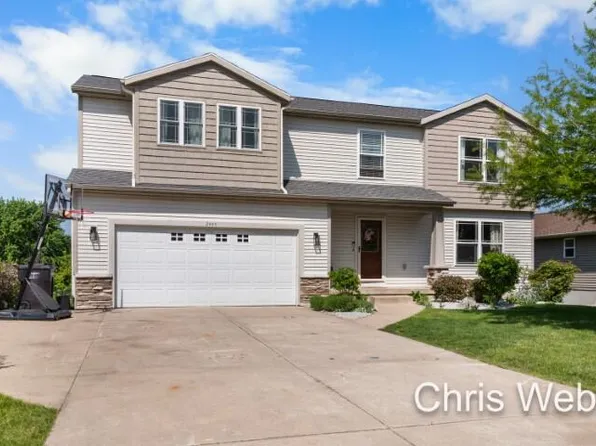 2445 Black Brook Dr, Zeeland, MI 49464