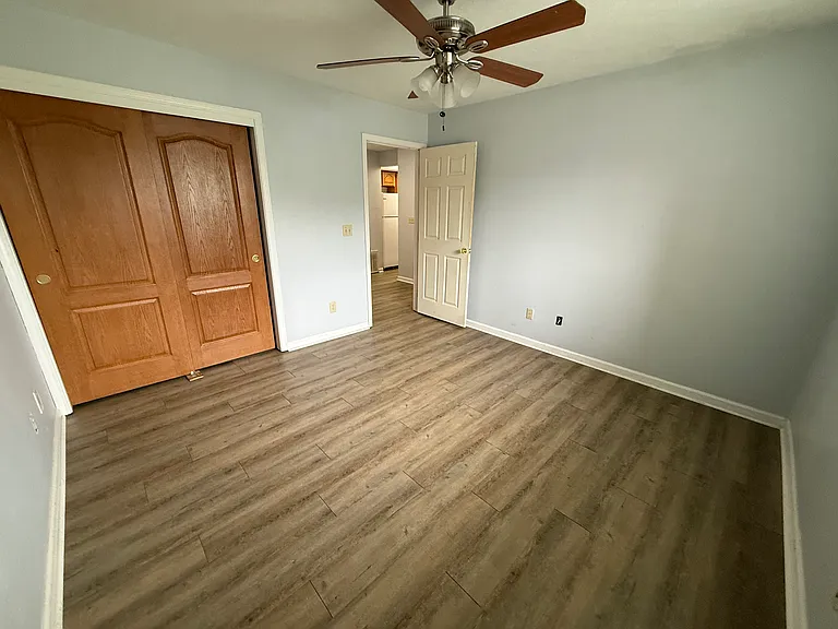 555 Chestnut St #1D — Photo 13