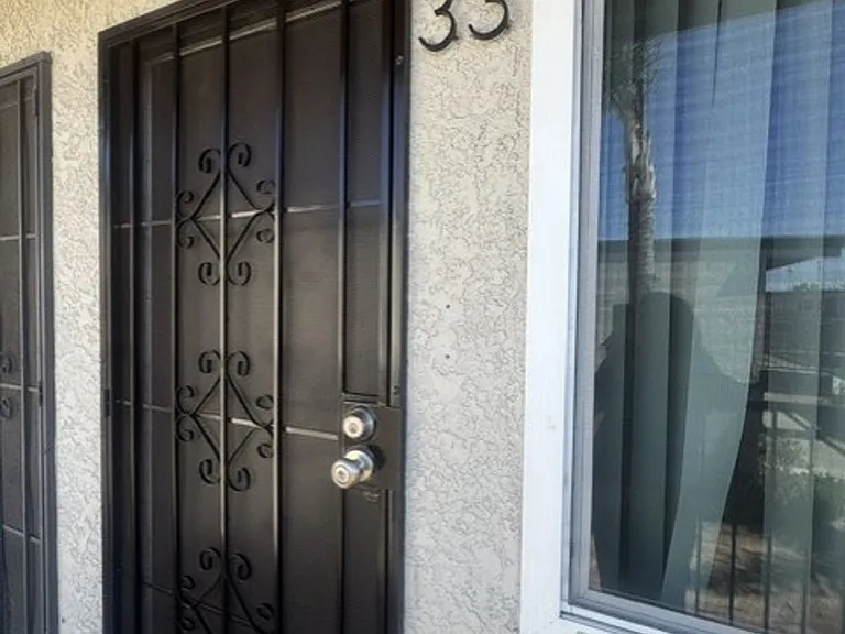 Marine Bay Apartments — Photo 7