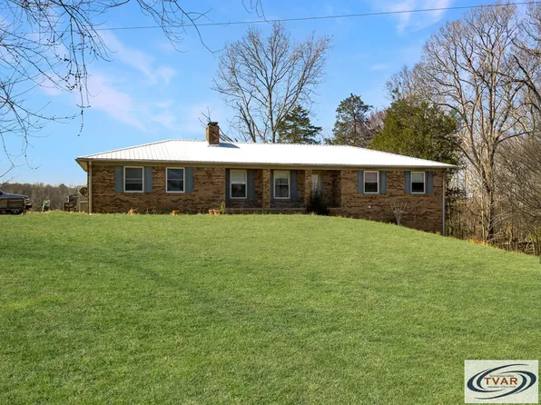 163 Earhart Dr, Big Sandy, TN 38221