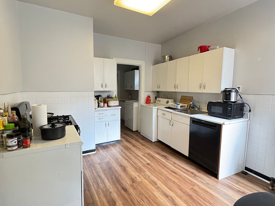 1st image of 104 Strathmore Rd #2D