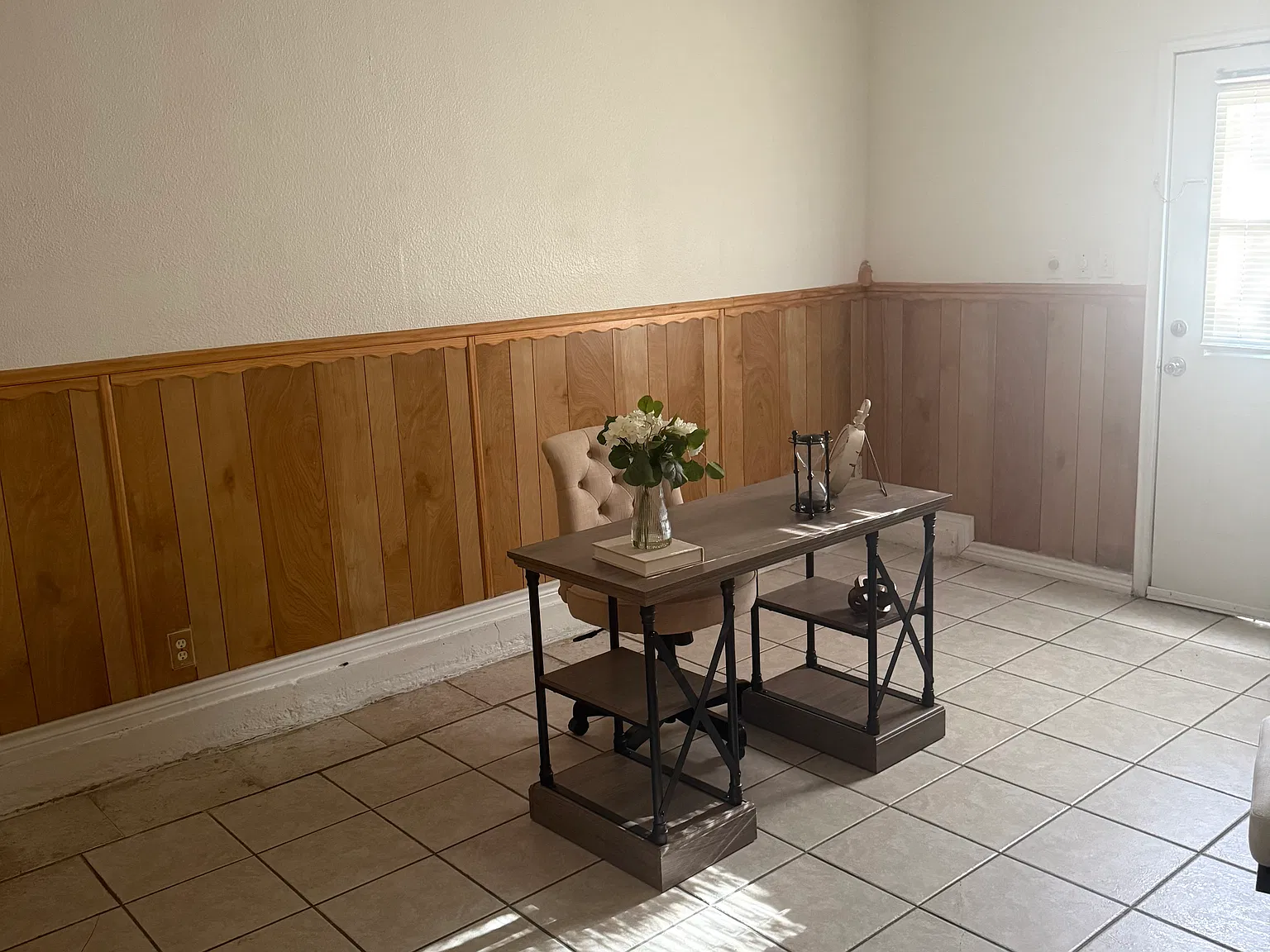 3 bed, 1.5 bath, 1332 sqft, $1,625 — Photo 3