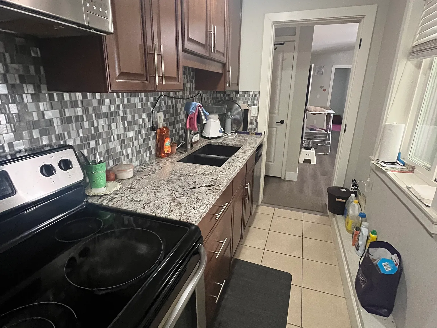 2 Bed 1 Bath Basement Suite - Clayton Heights — Photo 2