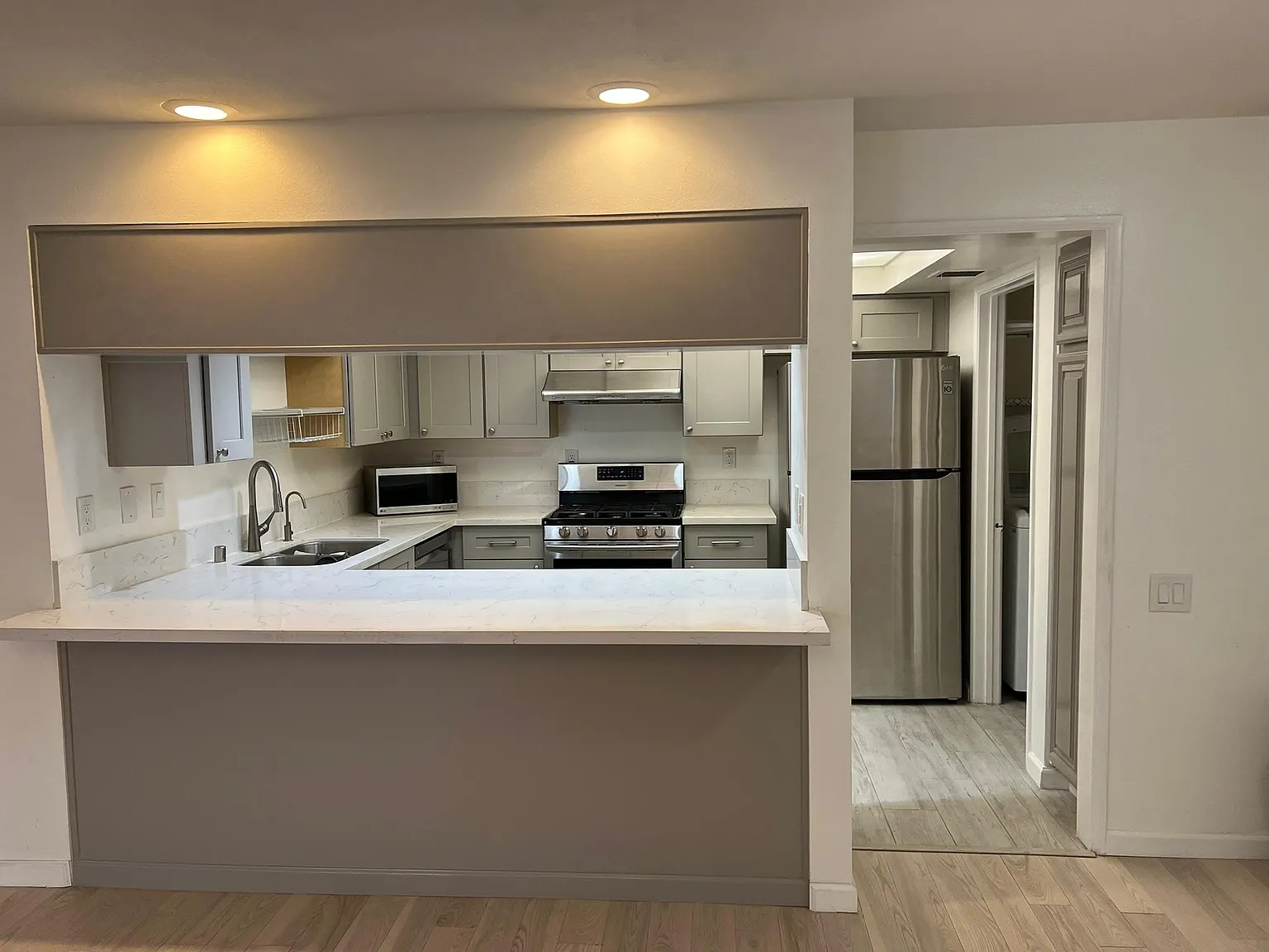 2 bed, 1389 sqft, $4,000 — Photo 3