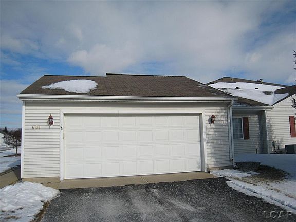 2nd image of 601 Carriage Dr