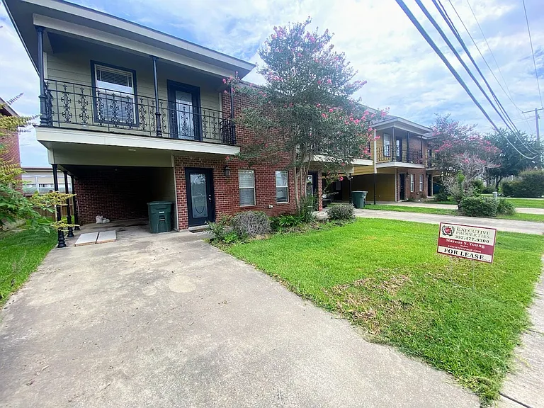 357 E Sale Rd — Photo 23
