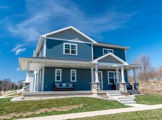 1090 Celebration Blvd, Sun Prairie, WI 53590