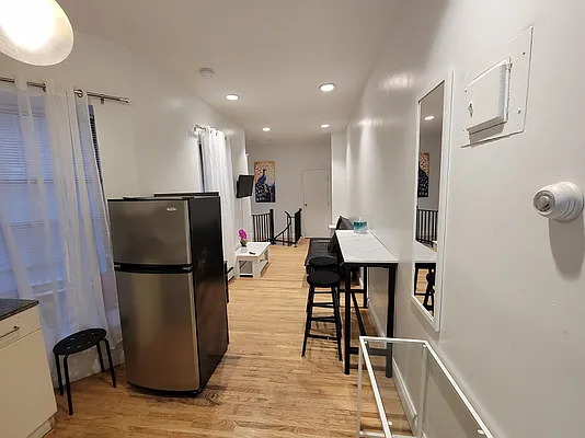 Rented by GPS Realty NYC | media 23