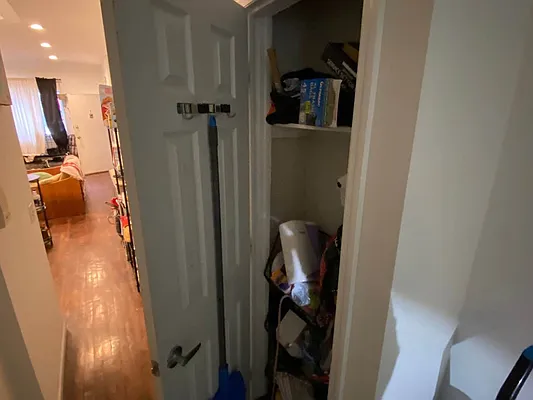 Rented by Yup Realty LLC | media 7