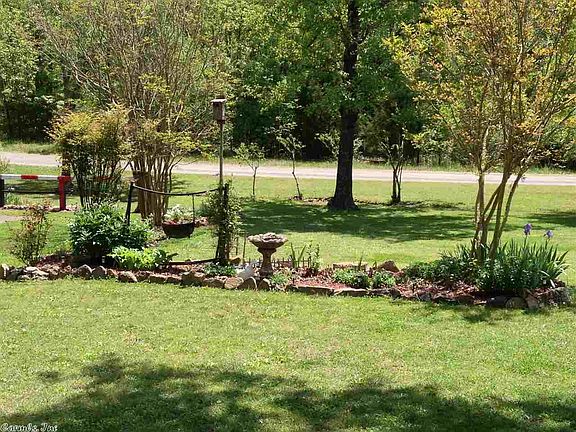 4th image of 17 Rebel Heights Ln