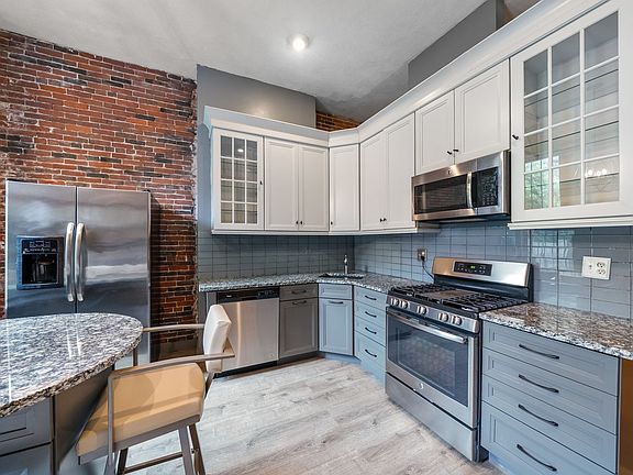 4th image of 50 E Springfield St #2