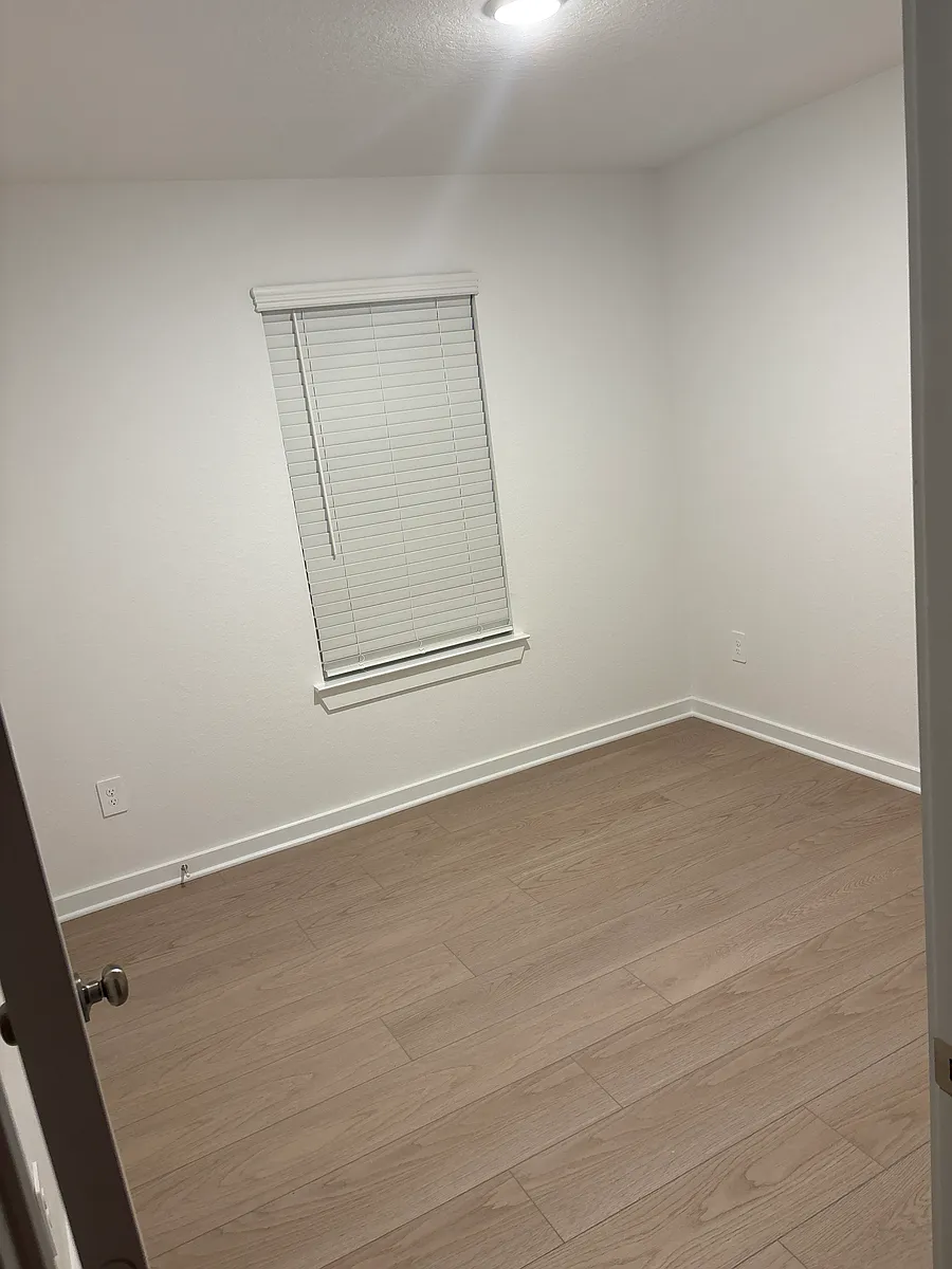 Building Photo - 16903 Pin Cherry Leaf Dr